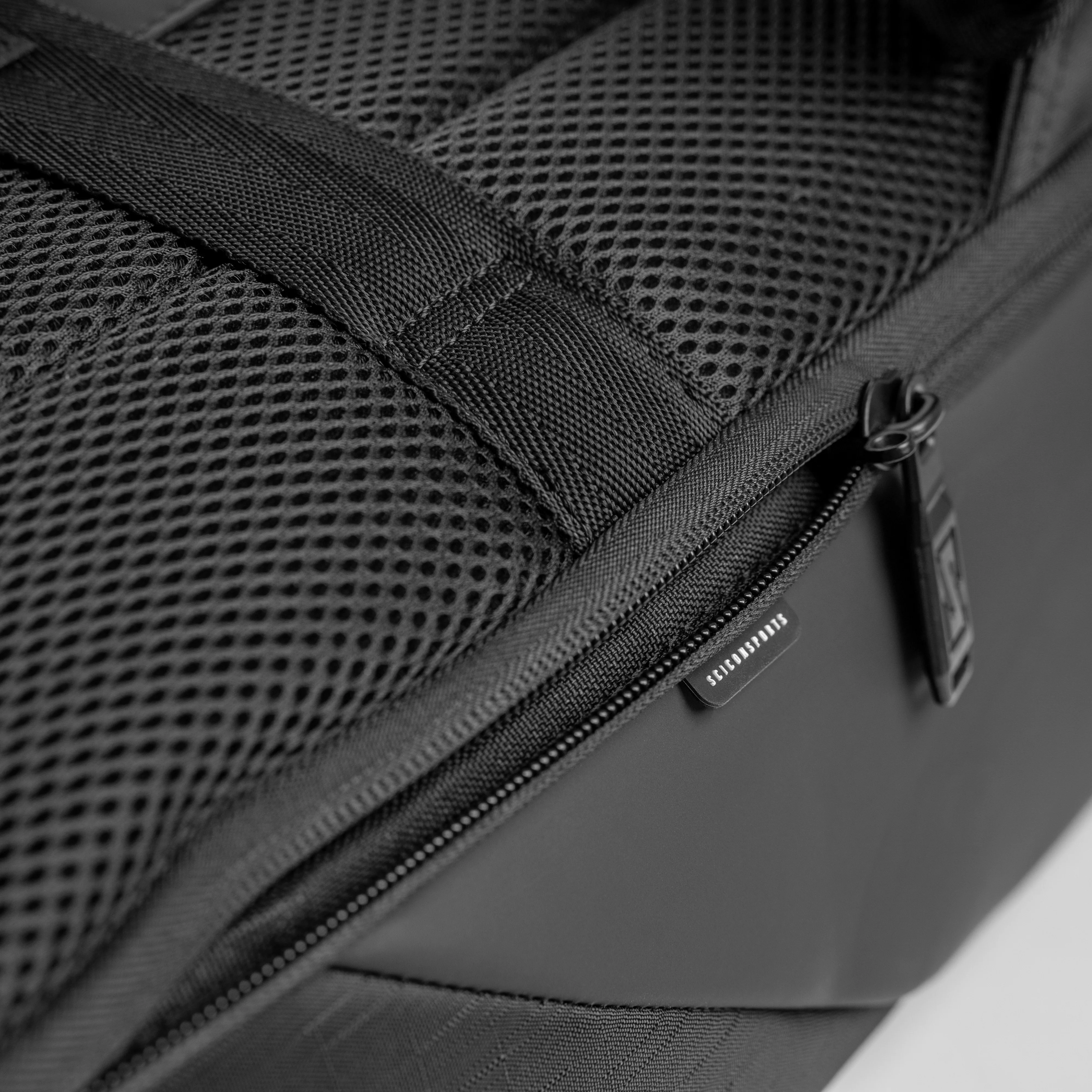 Scicon Urban Style 15L backpack with multiple compartments and adjustable straps, designed for everyday use and urban commuting.